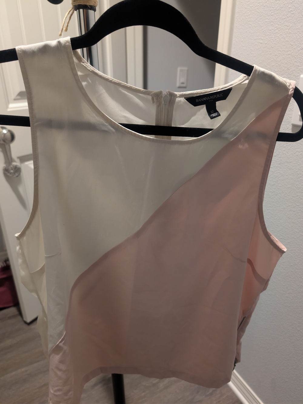 Banana Republic Top Size 12 Asymmetrical White And Pink